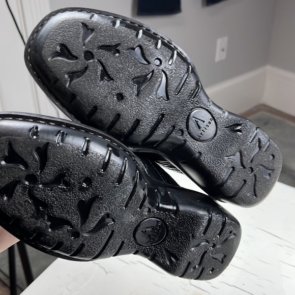 Clarks Artisan Collection SIZE 7.5 - Picture 6 of 6